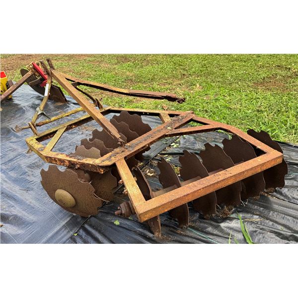 Three-Point Hitch Offset Disc 4' W (needs repair)