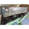 Image 1 : Stainless Steel Vibratory Spreader, 32" x 40"