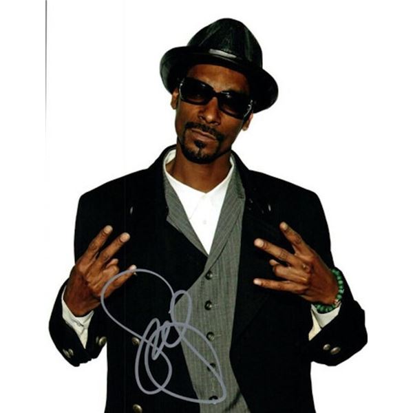 Snoop Dogg facsimile signed photo