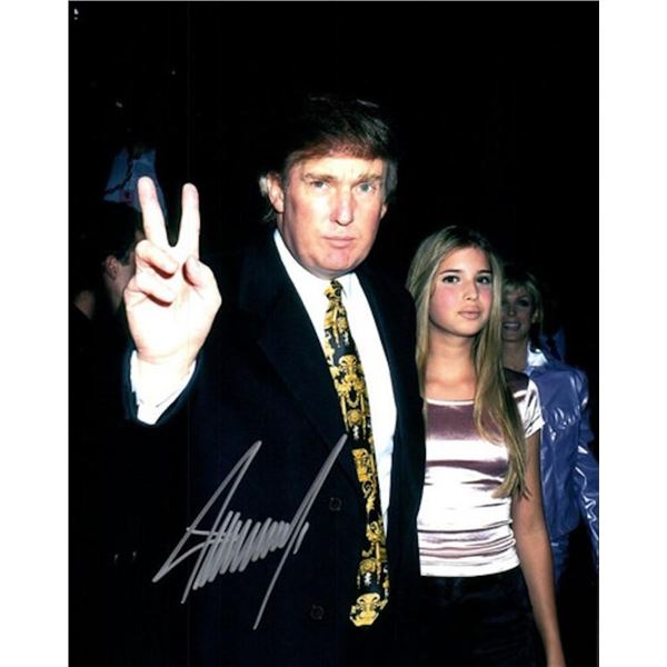 US President Donald Trump facsimile signed photo