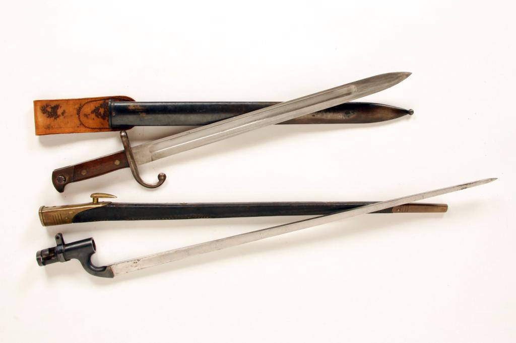 Lot of 2 Bayonets consisting of a British triangular bayonet with ...