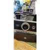 Image 1 : Vintage Polaroid Camera