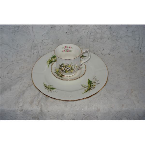 Lilly Of The Valley China Pieces   Different Manufacturers