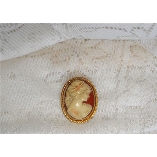 Vintage Resin Cameo