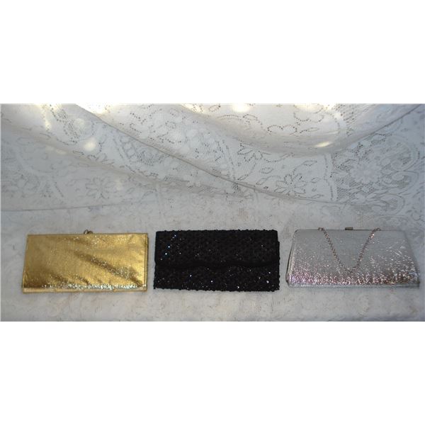 3 Purses In Very Nice Vintage Condition  2 Clutch 1 Chain