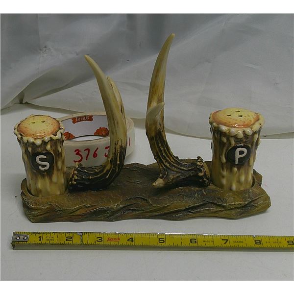 deer antler slat + pepper shaker set