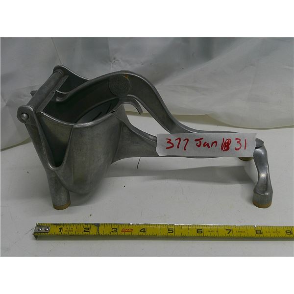 fruit squeezer