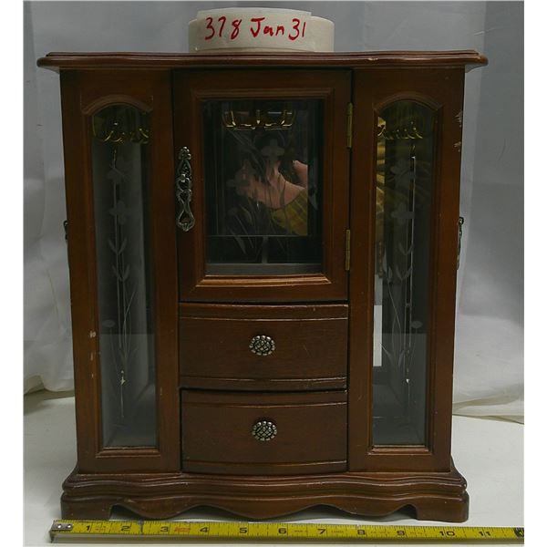 jewelry dresser