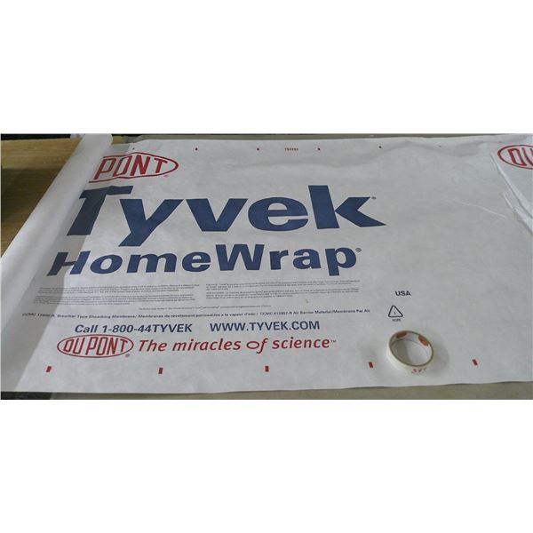 wrapping paper roll