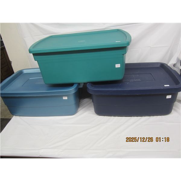 3 Clean Totes with Lids2 Are Rubber Maid