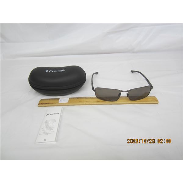 Hi Quality Columbia Sunglasses Look Unused with Case and Manual