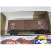 Image 2 : 3 Athearn HO Scale Train Cars with Boxes