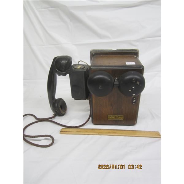 Antique Sask. Government Phone made by Northern Electric Wooden Box Wall Hanger