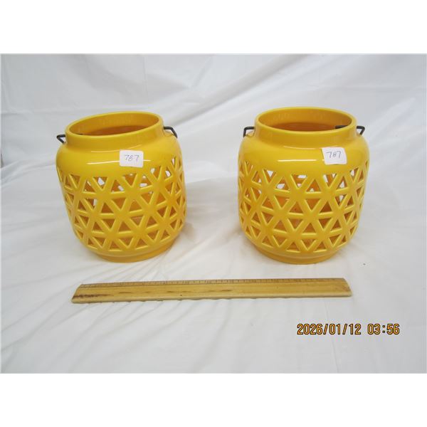 2 Orange Lanterns made of Ceramics