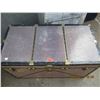 Image 2 : Large Eaton's Steamer Trunk