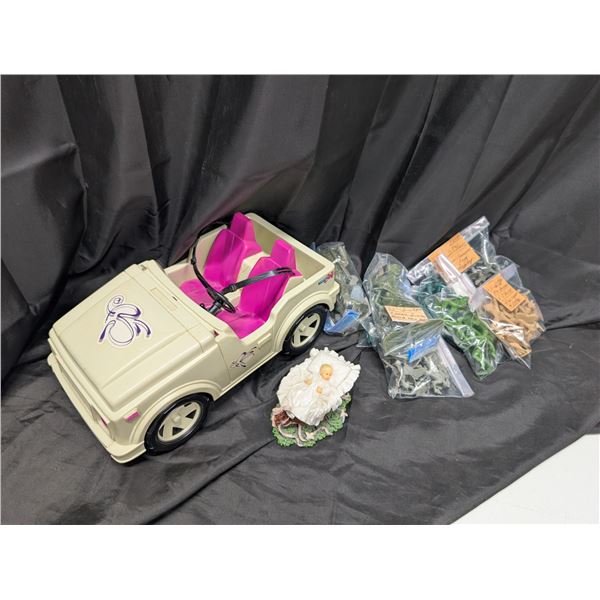 Misc. Toy lot and etc. (Old Toy Car, Toy Soldiers, and 2002"Forever Years Collection" Baby Décor