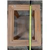 Image 5 : 2 table top end tables- missing glass
