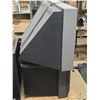 Image 2 : Large box TV
