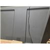 Image 3 : Large box TV