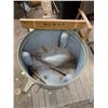 Image 6 : Antique nuway washer