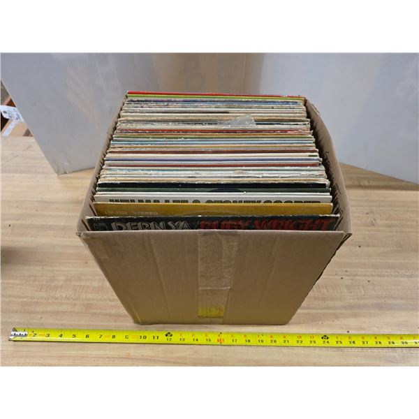Lot of vinyl country and western records