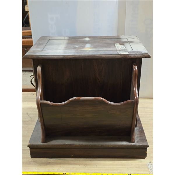 End table with magazine rack- 24" by 20" by 20"H