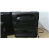Image 4 : stereo, speakers, cassette/CD player