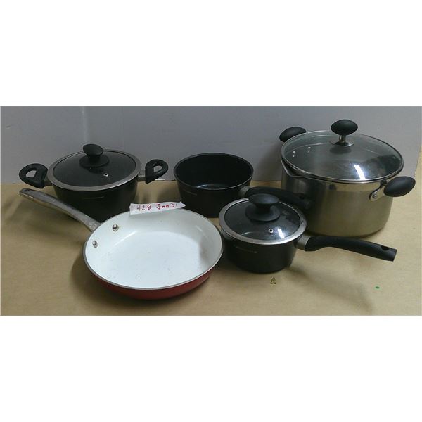 7 piece pots and pan lot