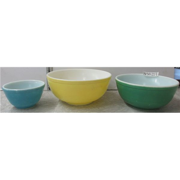 3 pcs. Pyrex Bowl (Primary Color)