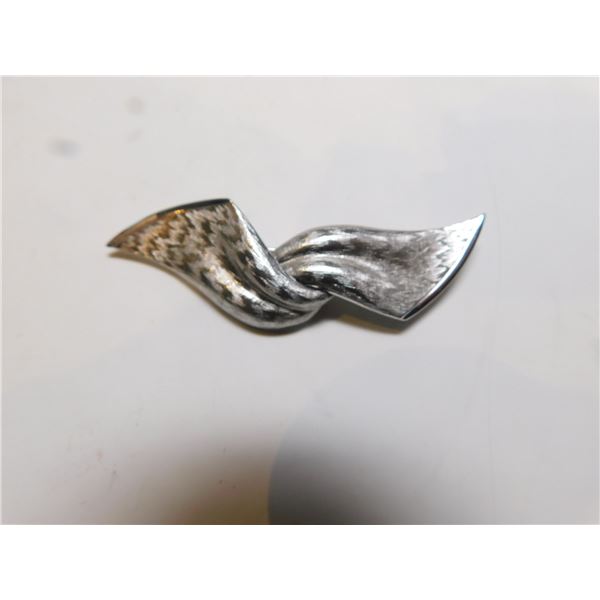 STERLING RIBBON SHAPED BROACH 7.4g