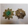 Image 3 : TWO GOLD TONE BROACHES, FLOWER, AND MALTESE CROSS