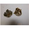 Image 2 : TWO VINTAGE GOLD TONE BROACHES, LEAF AND FLOWER