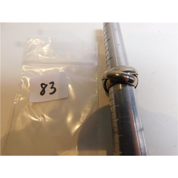 SIZE 4 SILVERTONE PUZZLE RING