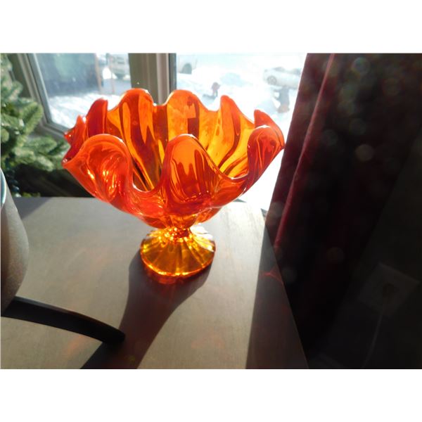 L.E. SMITH AMBERINA ORANGE/YELLOW GLASS PEDESTAL BOWL