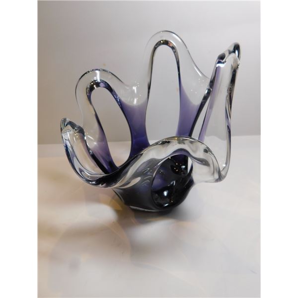 VIOLET ART GLASS SPLASH DISH