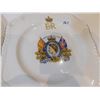 Image 4 : CORONATION ELIZABETH II 2 PLATES