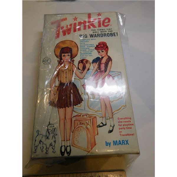 TWINKIE BIG WARDROBE BY MARX ORIGINAL BOX