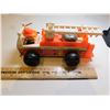 Image 2 : 1968 FISHER PRICE FIRE TRUCK