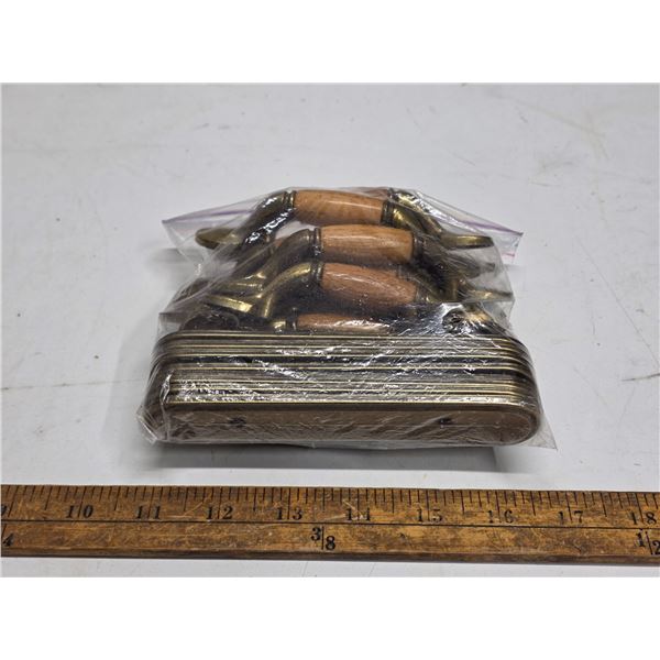 12 cabinet handles with screws