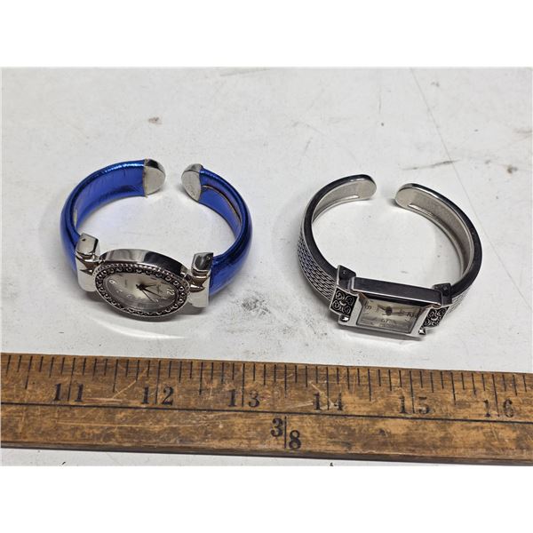 2 bracelet watches