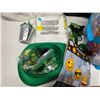 Image 2 : Party supplies
