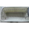 Image 3 : 283: Large, covered Rubbermaid plastic bin