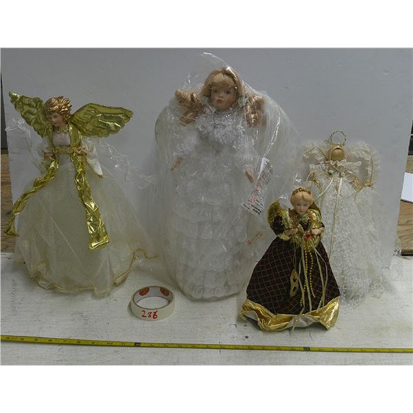 286: Four Christmas Angels. Their heights:18.25” (47 cm); 16.25” (41 cm); 12[x=#82