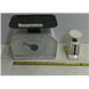 Image 1 : 291: Cuisinart food scale and Weight Watchers scale. Both work well. In an open box: