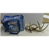 Image 1 : 298: Small pliable cooler, good condition and 2 sets of deer sheds.