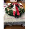 Image 3 : 300: Large Christmas wreath with 2 identical pairs of gold-coloured cherubs. 24” (61.5 cm)