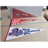 Image 1 : 2 NHL Banners- Habs, Redwing
