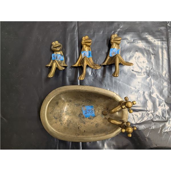 Brass Bathtub Plus (3) Brass Frogs