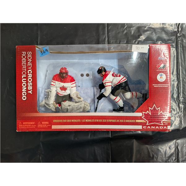 Sydney Crosby /Robert Luongo 2010 Gold Medallion Hockey Figures