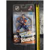 Image 3 : NHL McFarlane's Series 24 John Travares Hockey Figure